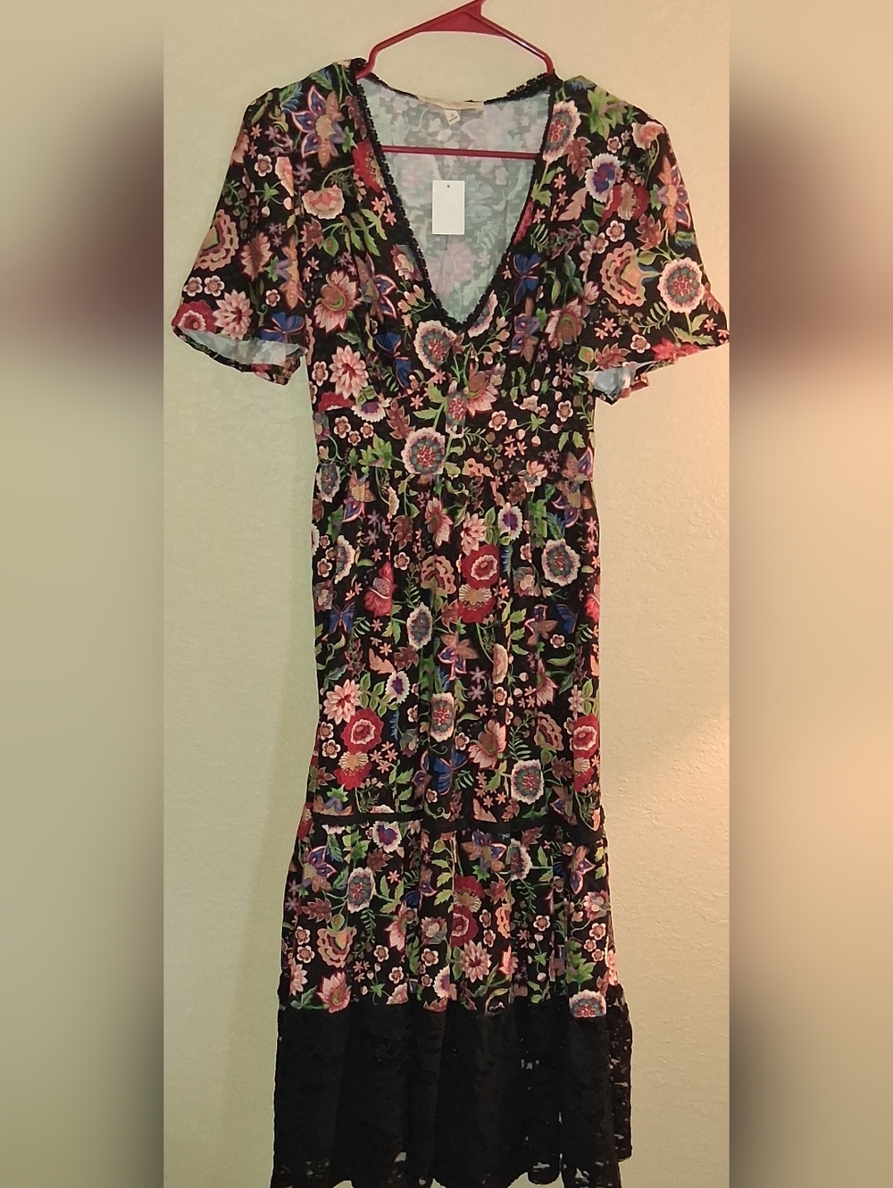 Penelope Rose Floral Tiered Dress in Black with Pink & Green Print Size XL